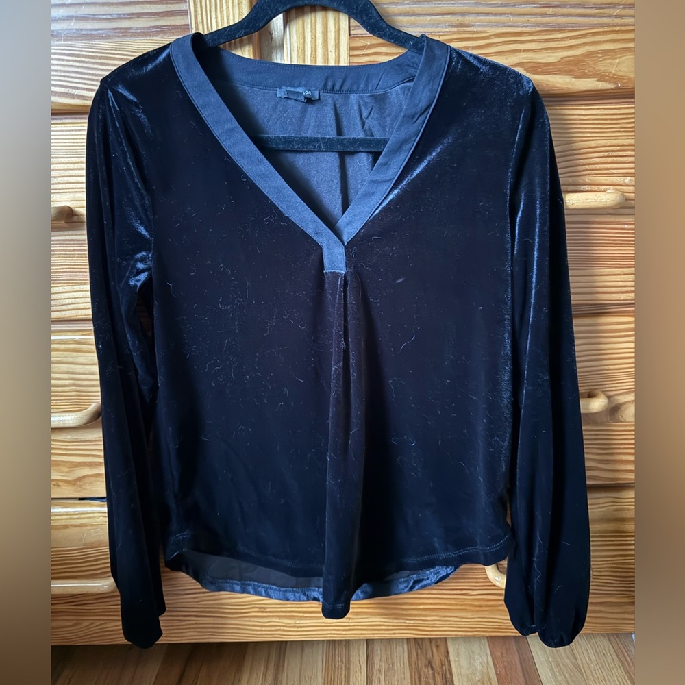 Ann Taylor Black Velvet V-Neck Long Sleeve Top